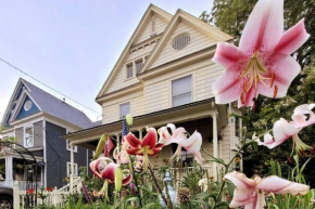 1915 Victorian Wildflower Garden